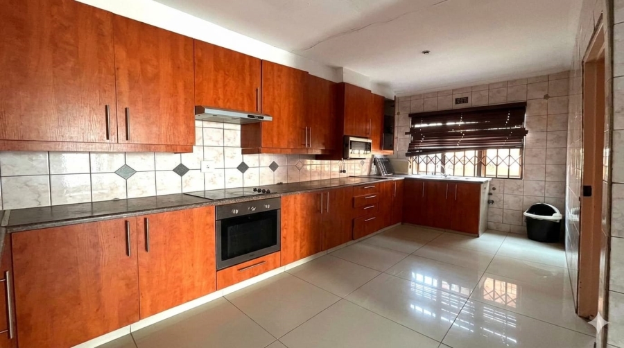 3 Bedroom Property for Sale in Victoria Mxenge Western Cape